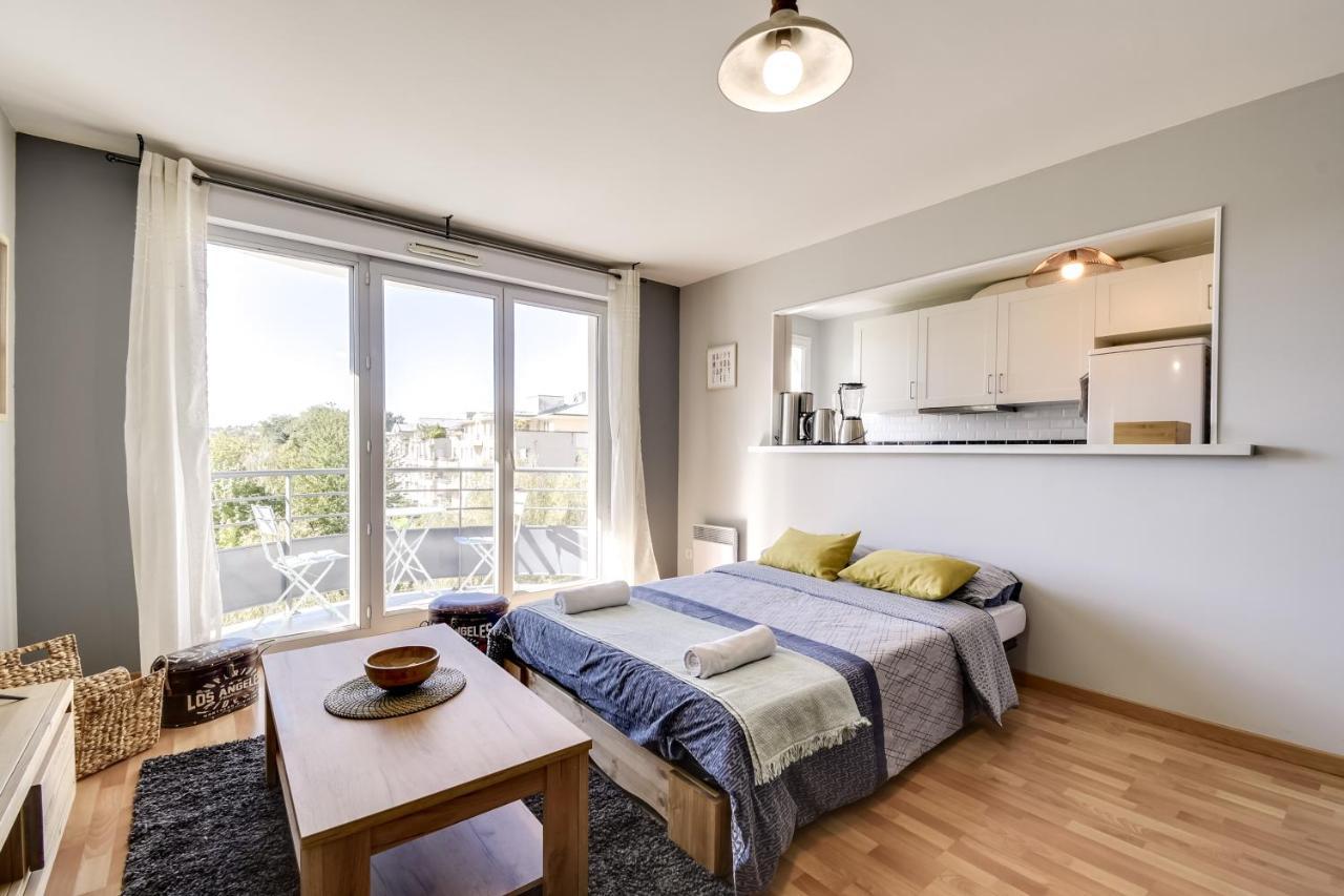 Chic Apart With Parking And Balcony Appartamento Cergy Esterno foto